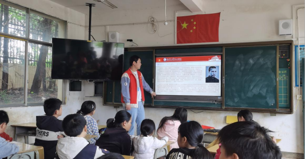 永利集团3044欢迎光临:红色与诗色交织的清明