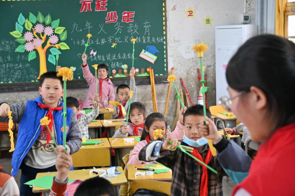 永利集团3044欢迎光临:红色与诗色交织的清明